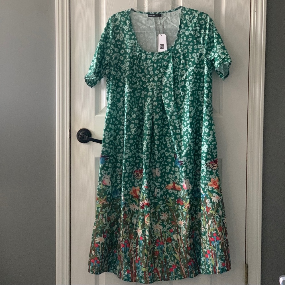 NWT Noracora Green Short Sleeve Floral Shift Dress Size Small